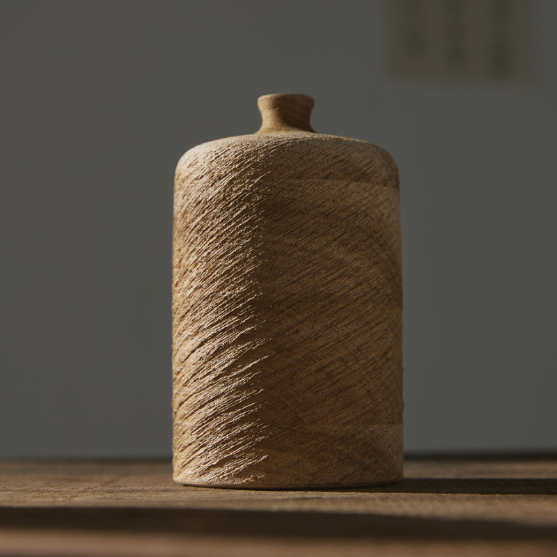 Декоративная ваза Hiro Vase 