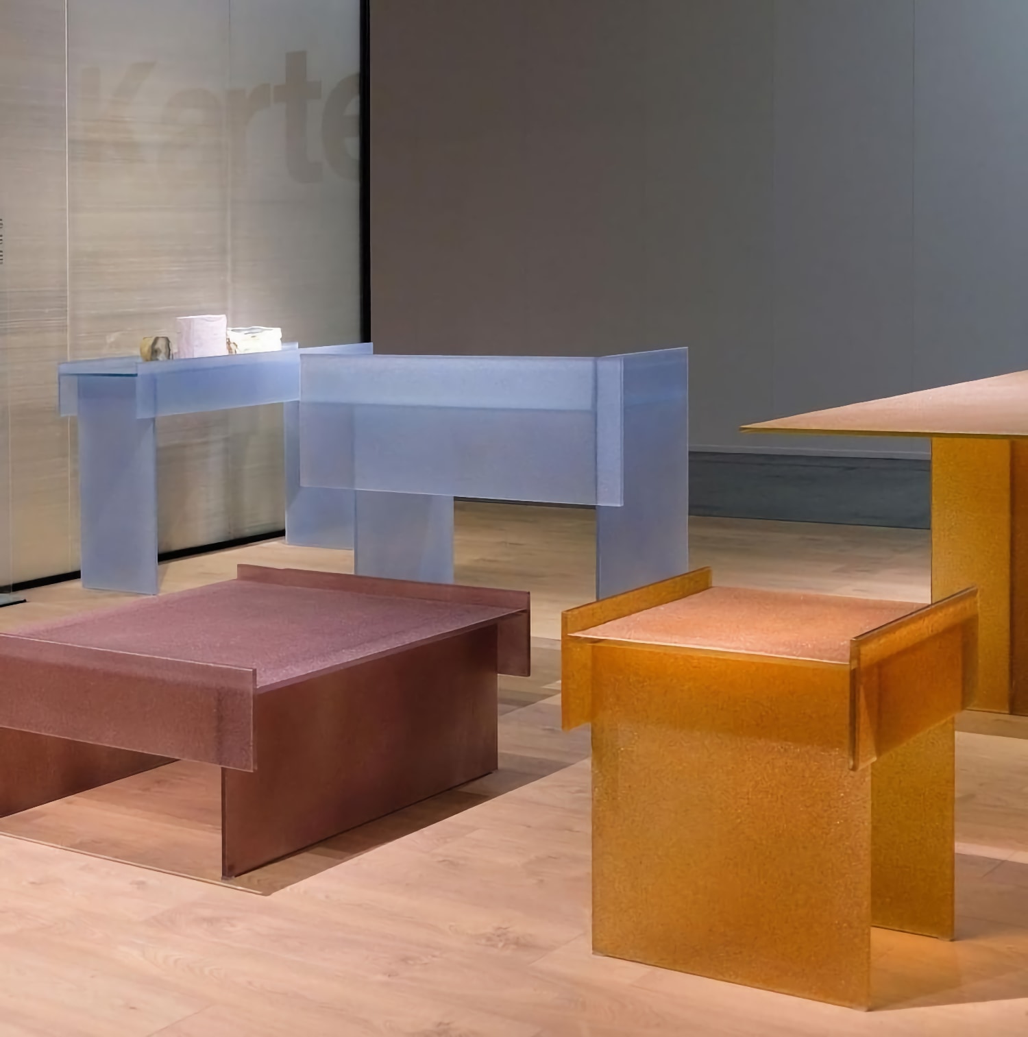 Журнальные столики Glas Italia Simoon