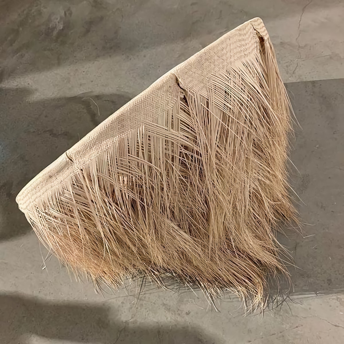 Кресло Irthi Safeefah Chair