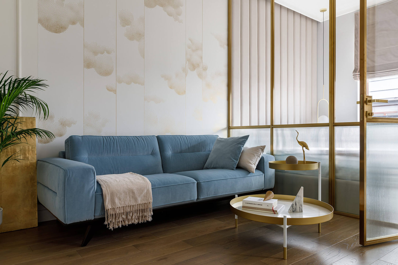 Столик Bontempi Casa, декор Kristina Dam Studio