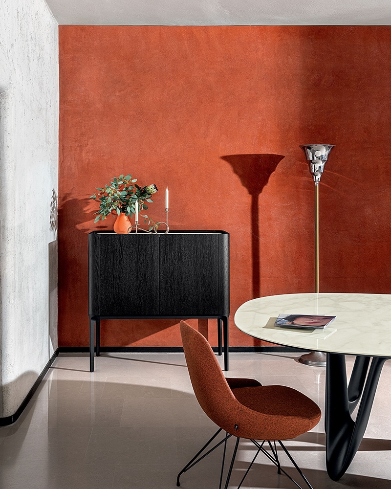 Стул Sovet Italia Cadira S. Буфет Sovet Italia Slim. Стол Sovet Italia Lambda