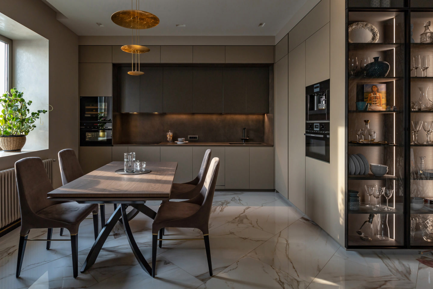 Кухня Modulnova MH6, смеситель Newform, обеденный стол Bontempi Artistico