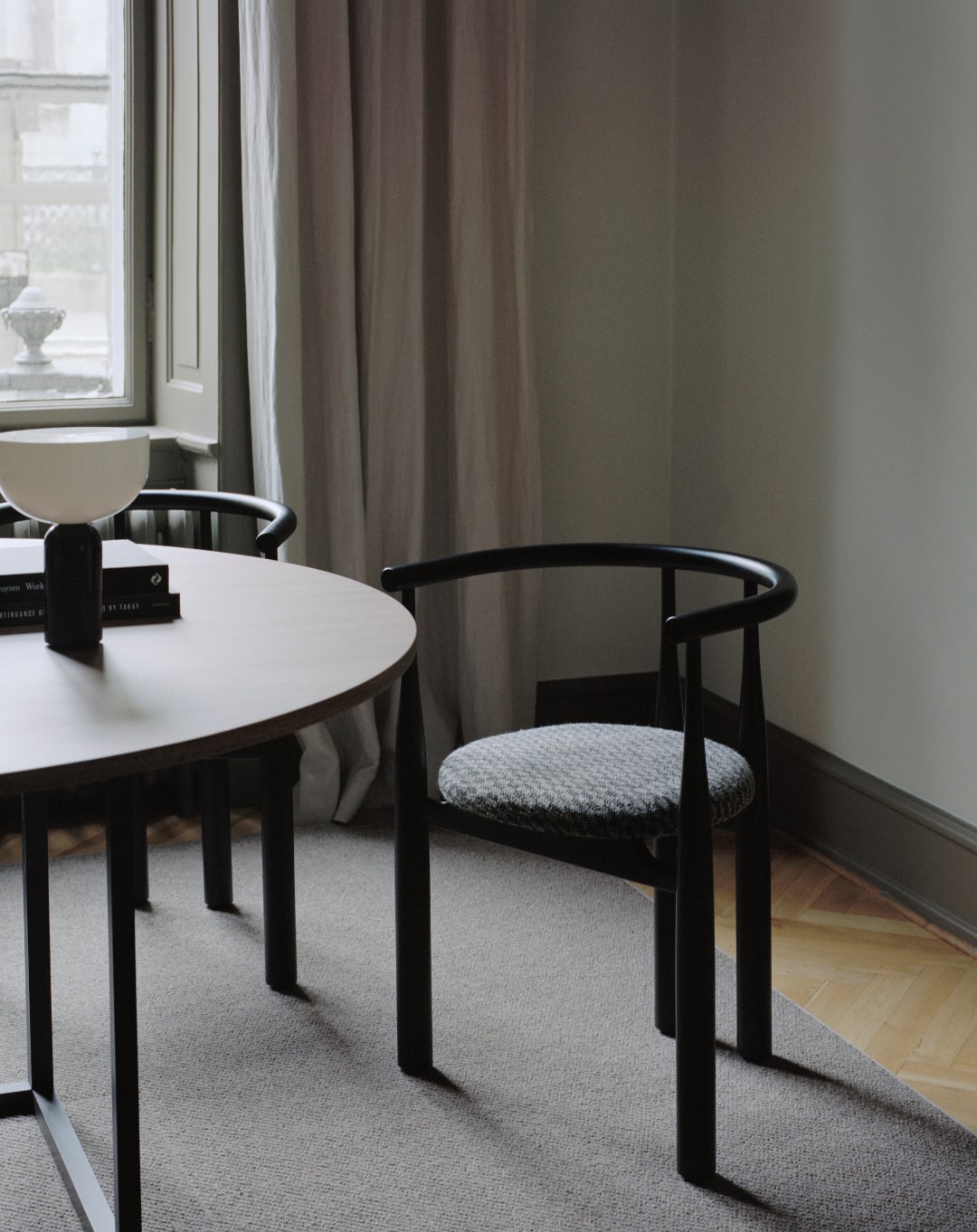 Стул New Works Bukowski Chair