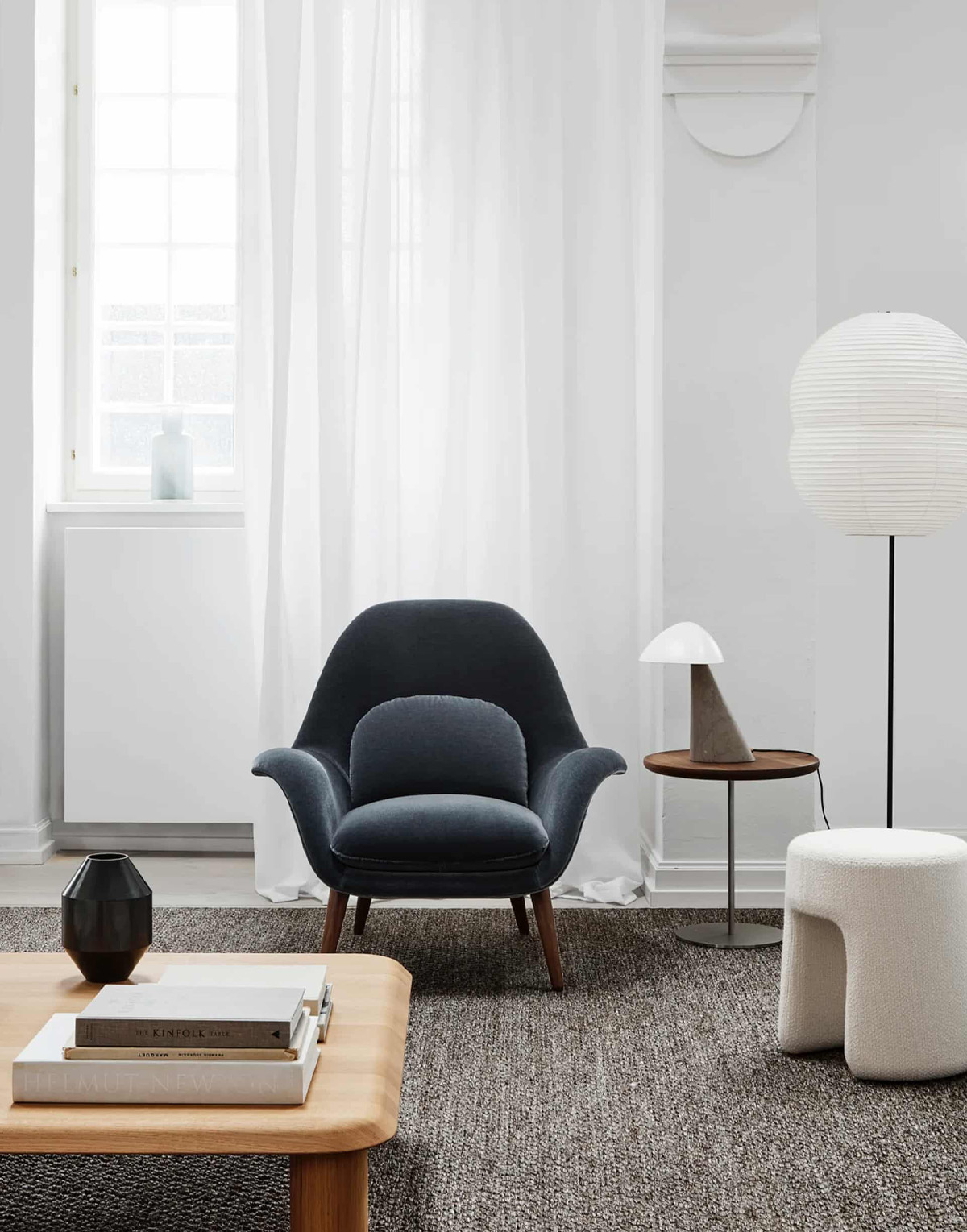 Кресло Fredericia Swoon Lounge Armchair Wood base